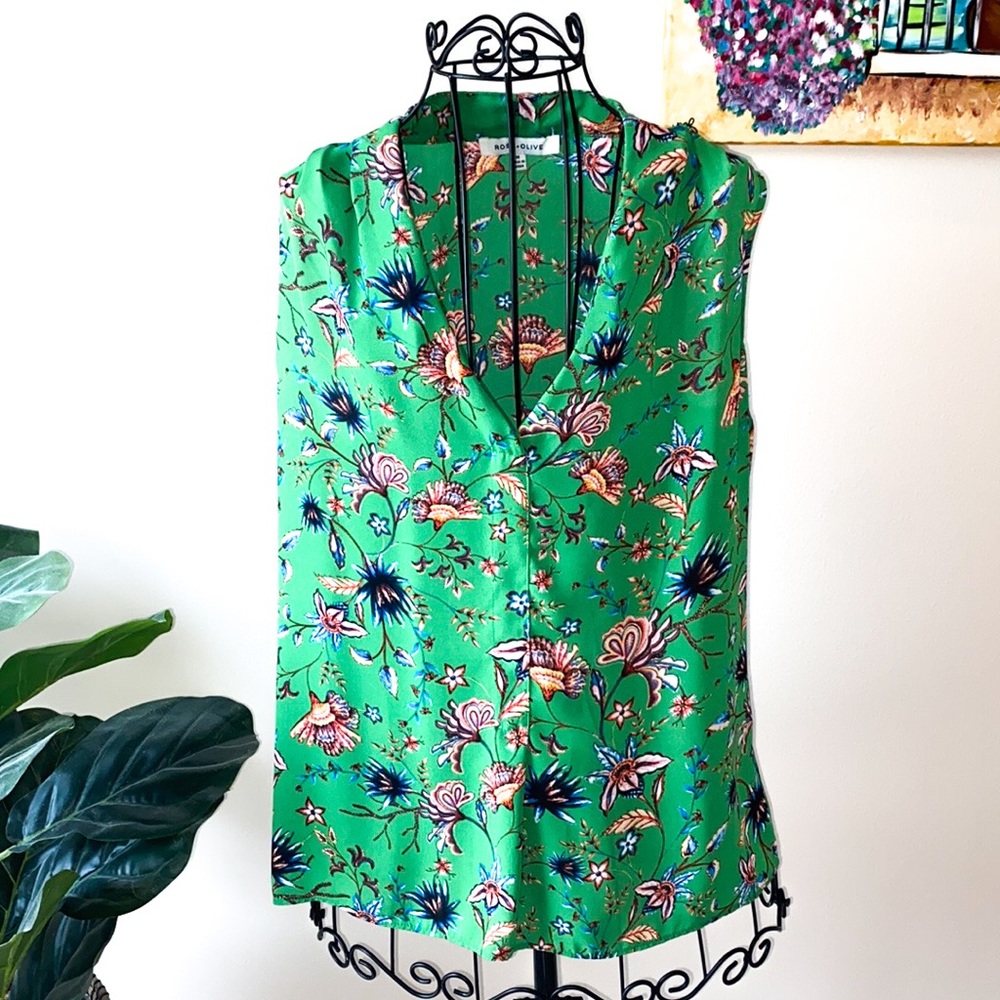 Sleeveless V-Neck Blouse